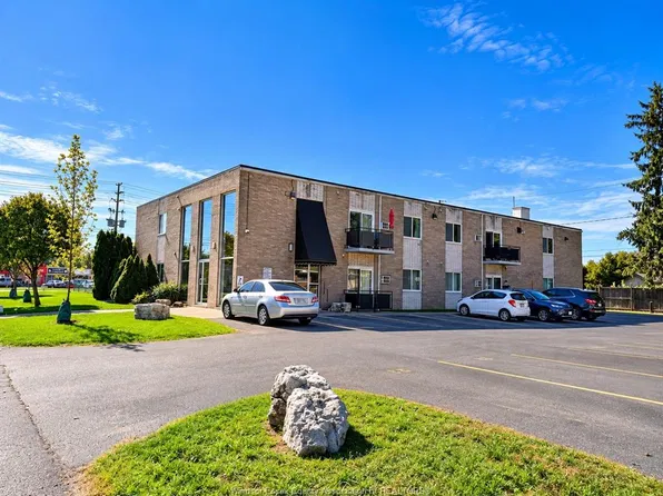 2985 McKay Ave #207, Windsor, ON N9E 2R1