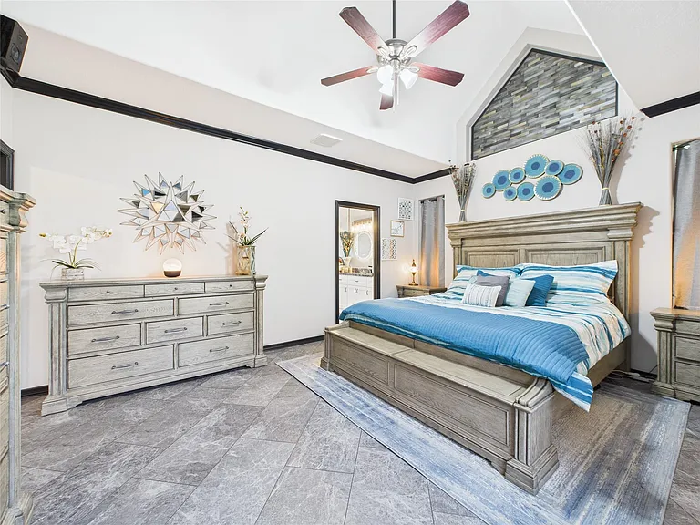 203 Las Brisas St — Photo 23