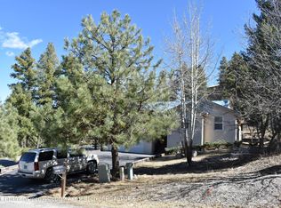 121 Oak Grove Pl, Ruidoso, NM 88345