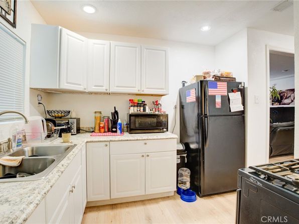 bakersfield-california-18888779 picture