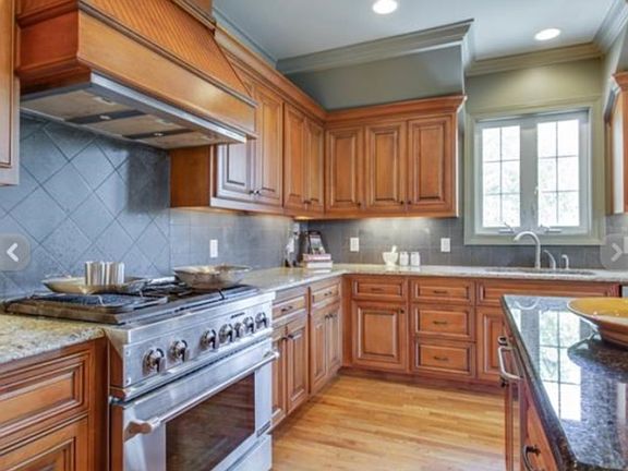 2nd image of 3804 B Marlborough Ave