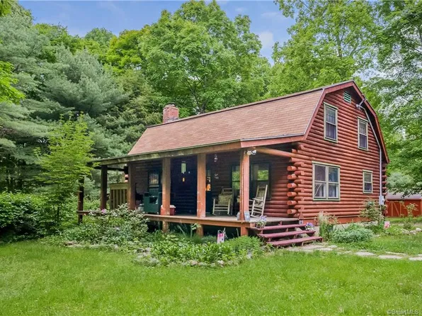 88 Daleville School Rd, Willington, CT 06279