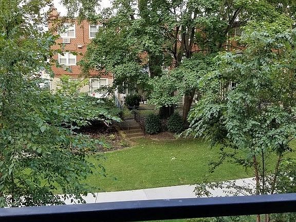 5th image of 1666 Bell Blvd #3