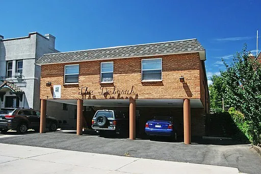 9 S Sherman St