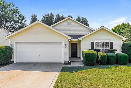 135 Winborne Dr Photo 1