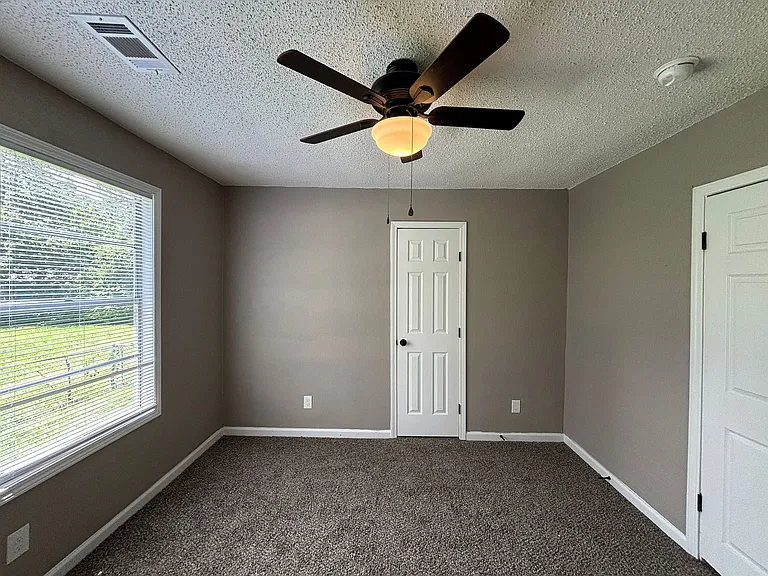 4309 N Cypress St — Photo 17