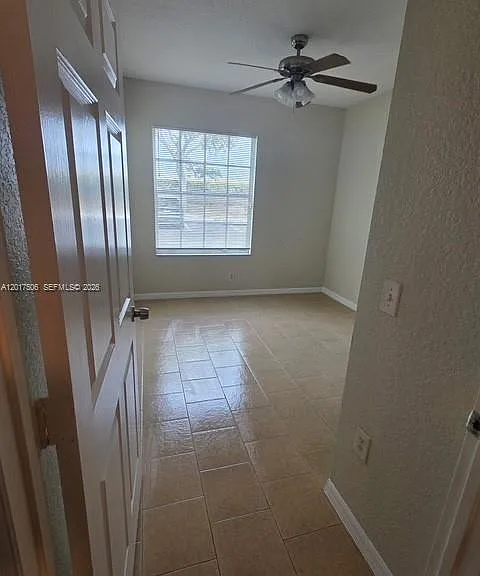 2008 Belmont Ln #2008 — Photo 8