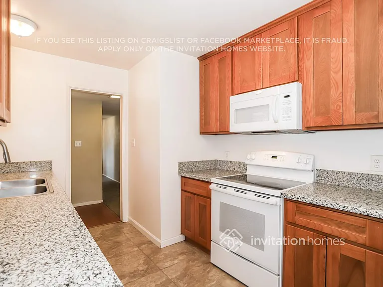 7740 Aptos Cir — Photo 6