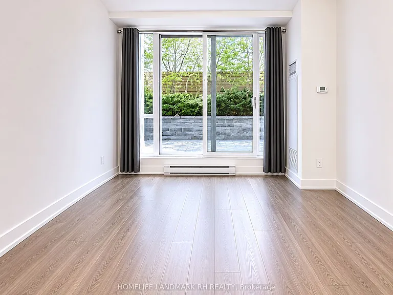 18 Graydon Hall Dr #208 — Photo 4