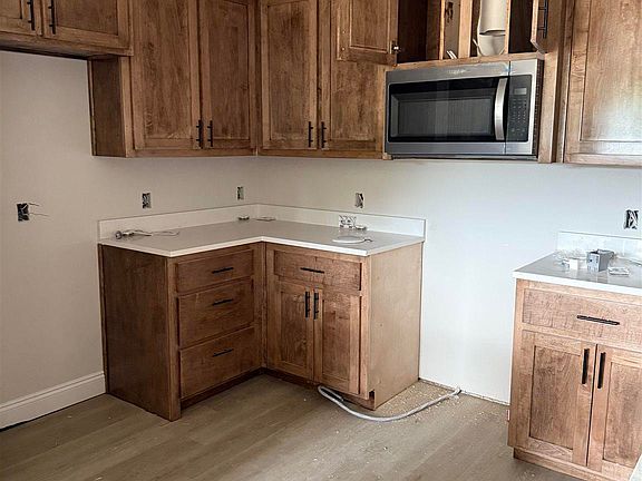 3rd image of 7935 Twin Lake Dr