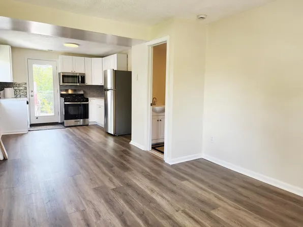 336 Hamilton Ave #B, Greenwich, CT 06830