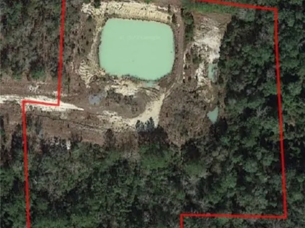 121 Walkers Ridge Trl, Waynesville, GA 31566