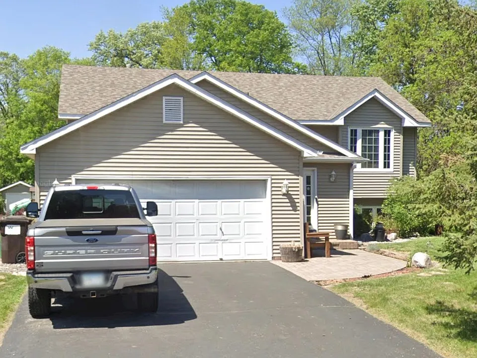 5271 Meadow Lakes Trl
