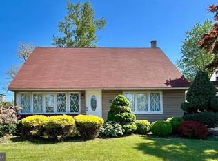 2817 Comly Rd, Philadelphia, PA 19154