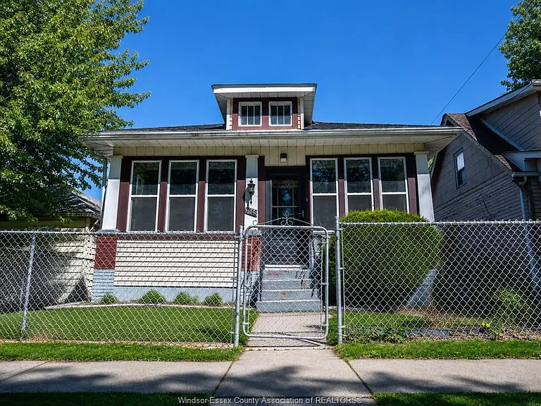 3615 Bloomfield Rd — Photo 1