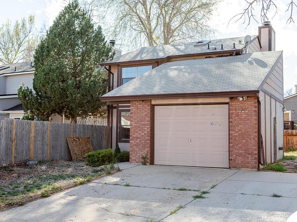 1st image of 1345 Dogwood Ln