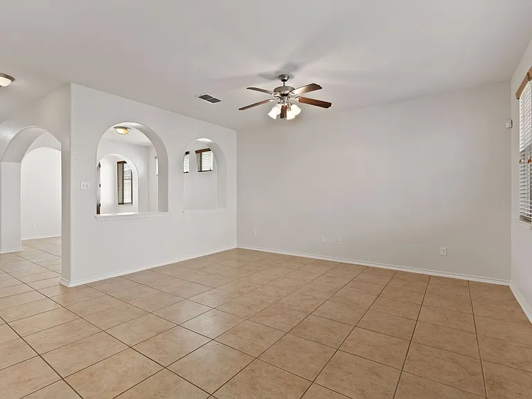 4219 Woodbridge Way — Photo 14