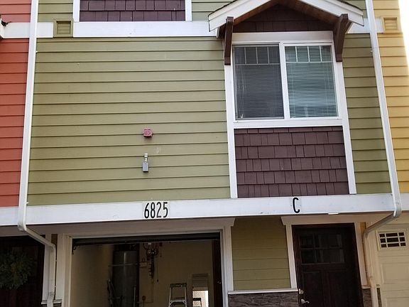 4th image of 6825C Weedin Pl NE