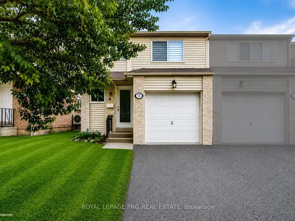17 New Port Way, Markham, ON L3T 5G3