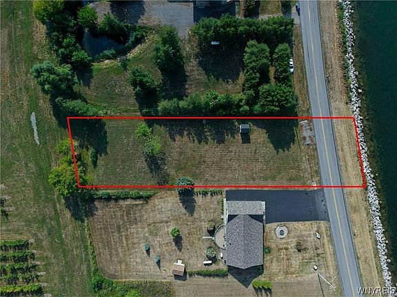 2nd image of 14466 Lakeshore Rd #3