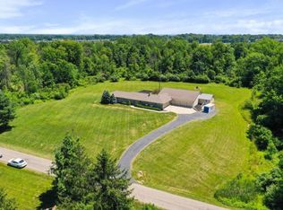 8370 Trails End Dr, Dublin, OH 43016