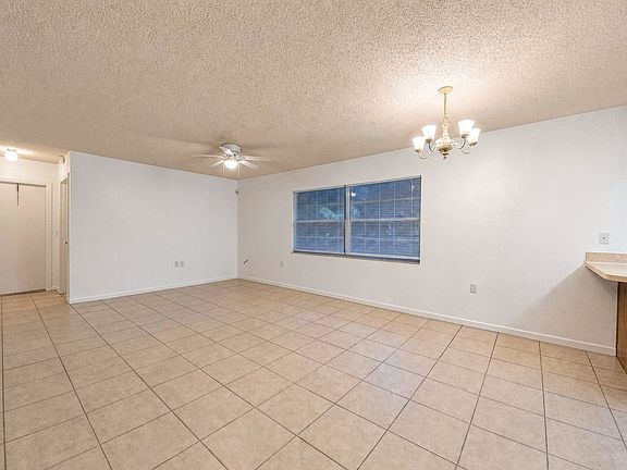 3rd image of 1029-1031 Jacks St #1029