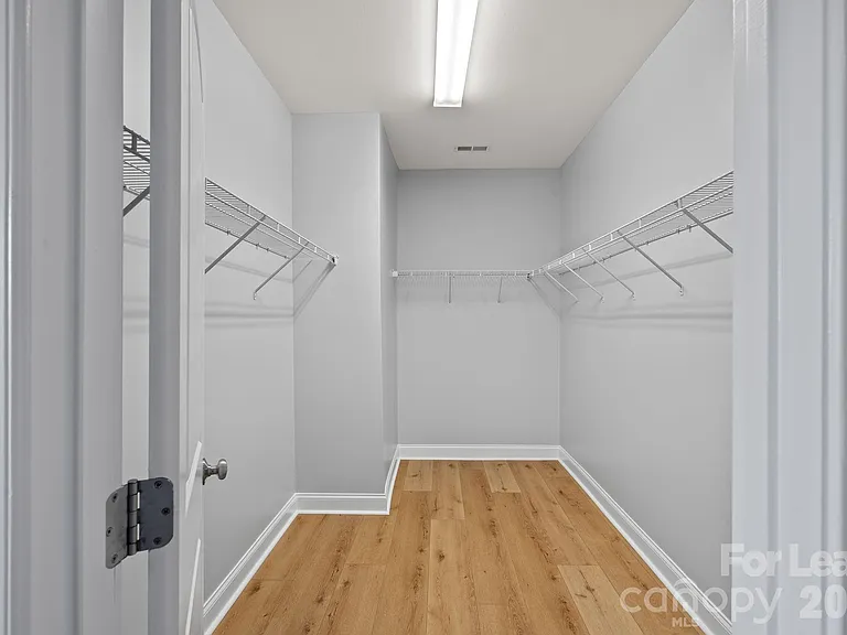 2503 Gallery Dr — Photo 12
