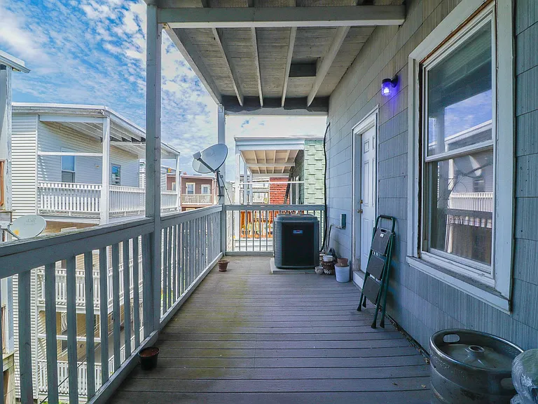 15 Newport St #3 — Photo 11