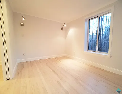 Rented by EXR | media 24
