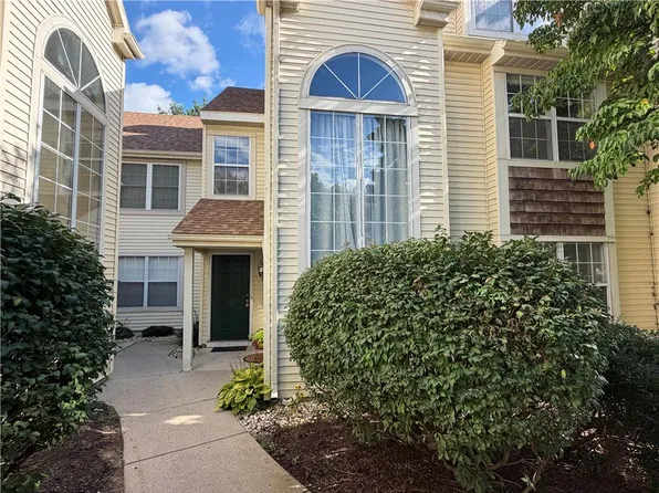 7359 Sauerkraut Ln #G, Macungie, PA 18062