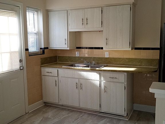 2nd image of 7849 Bitteroot Ln