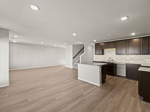 3rd image of 4551 Pinehurst Trace Dr