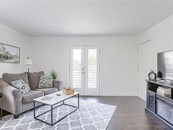 3rd image of 4500 Broadway #2S