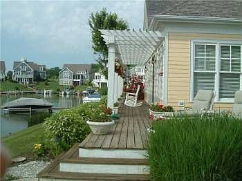 3rd image of 15030 Shoreline Dr W