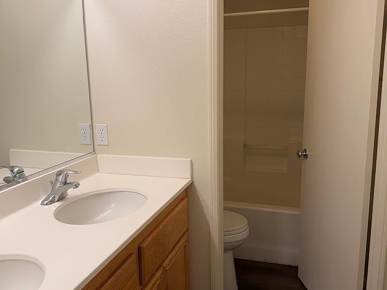 12445 Freeport Dr — Photo 13