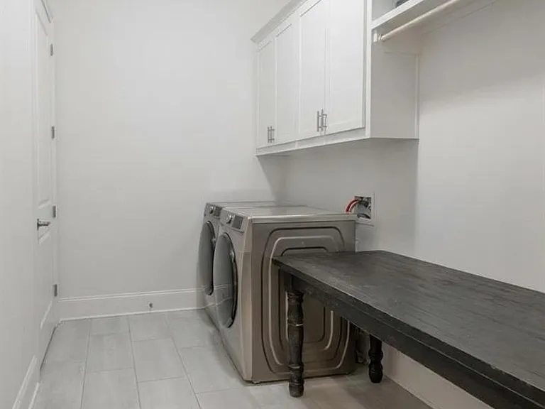5139 Cheneau Ln — Photo 17