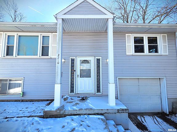 2nd image of 2210 W Clarke Ave