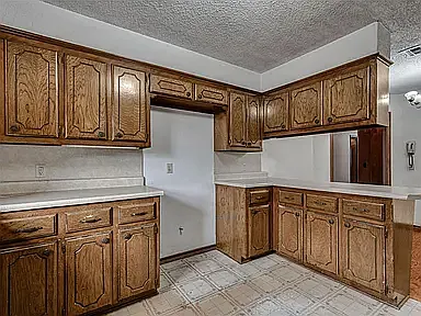 813 N Parkview Cir — Photo 12