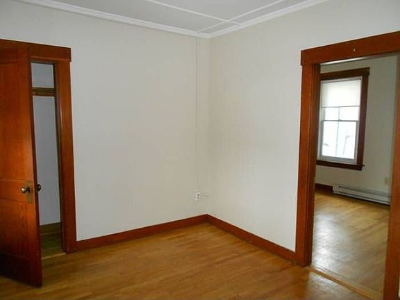 Bedroom & Bonus Room