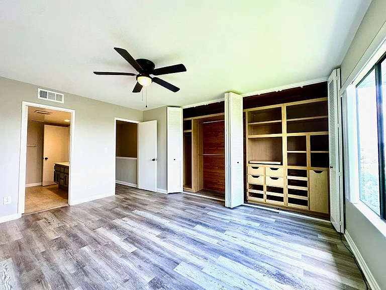 821 America Way — Photo 21