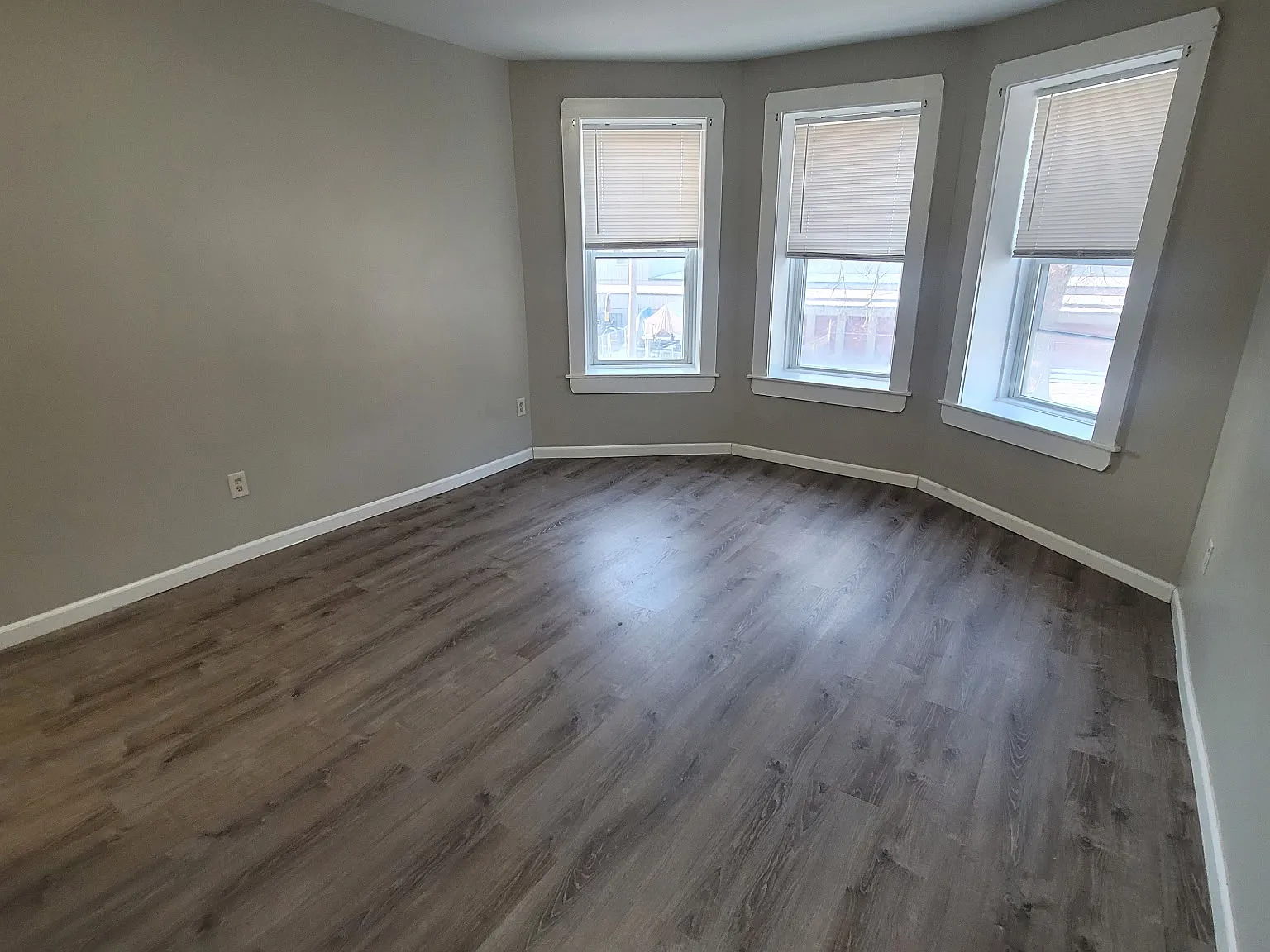 3 bed, 1400 sqft, $1,750 — Photo 4