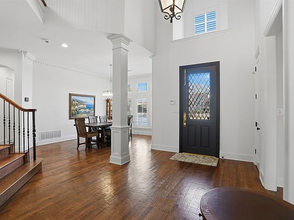 5th image of 3509 Lakebrook Dr