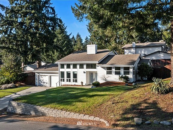 3rd image of 6605 54th Street Ct W