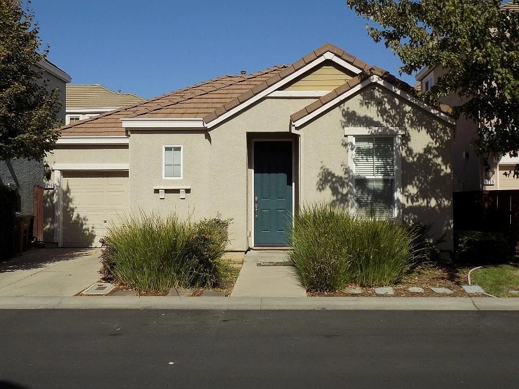 8895 Imray Way photo 1