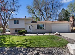 801 Wagonwheel Dr, Fort Collins, CO 80526