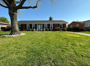 854 Kingsway Dr, Versailles, KY 40383