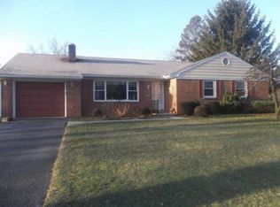 50 Logging Rd, Leola, PA 17540