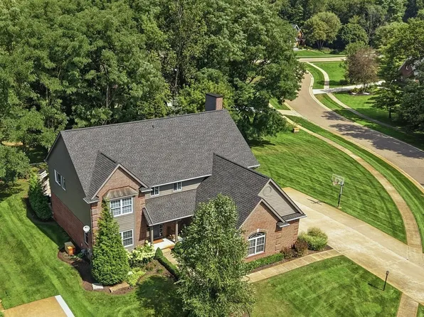 1928 Tranquil Ct, Commerce Township, MI 48390