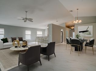 6665 Sun River Rd, Boynton Beach, FL 33437