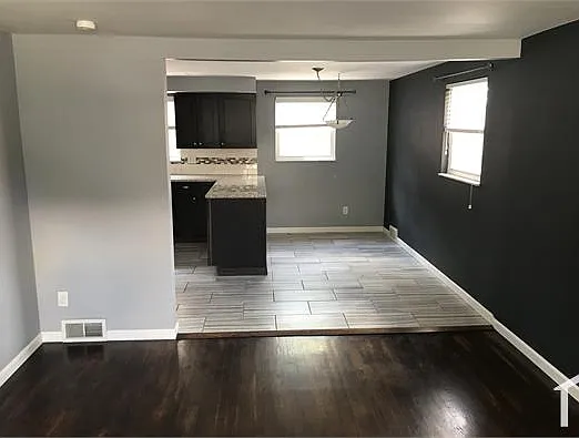 2 bed, $1,200 — Photo 2